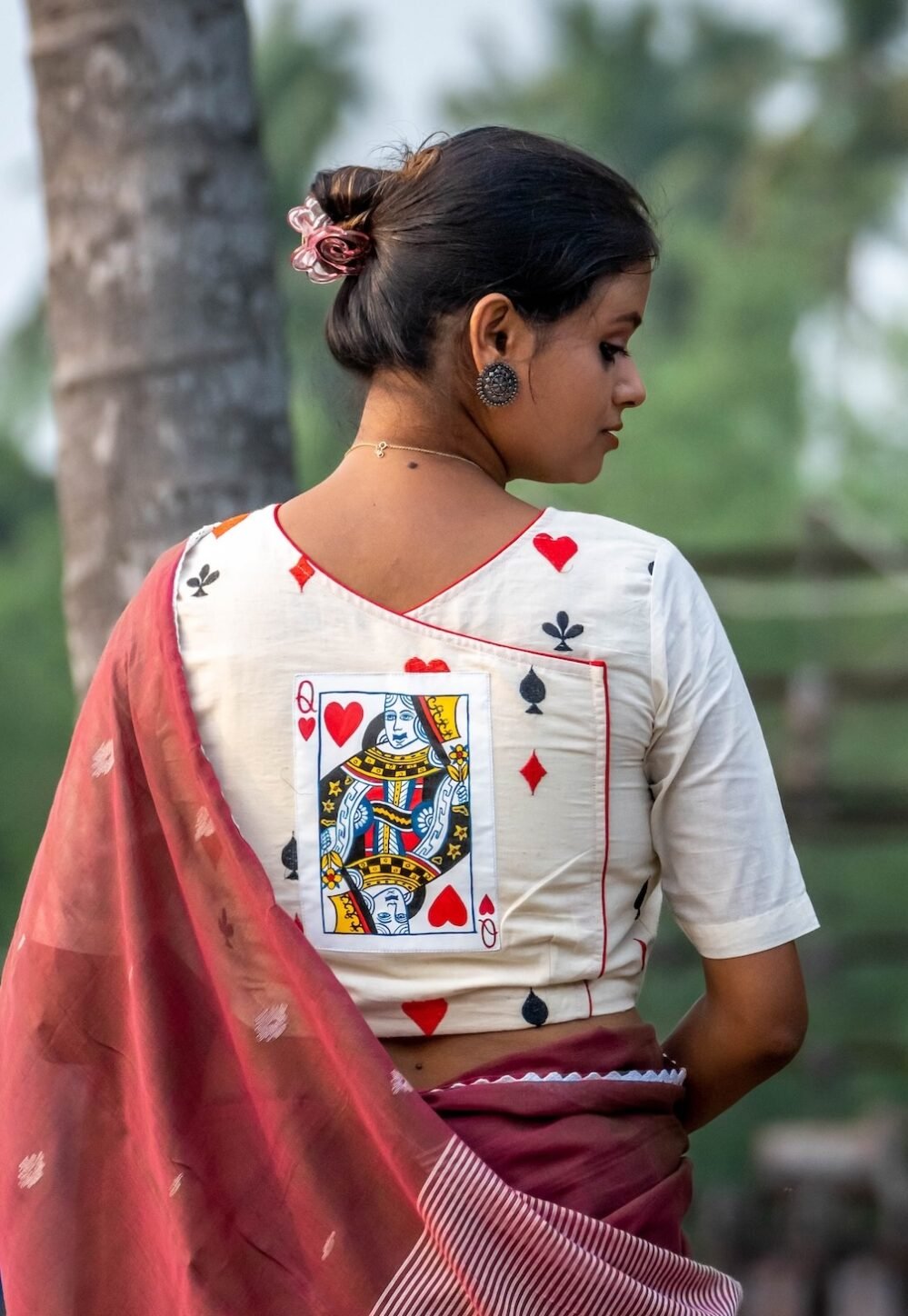 playcard queen or taash painting blouse